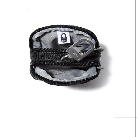 Baggallini On the Go Black Cheetah Emboss RFID Mini Pouch - Picture 10 of 16